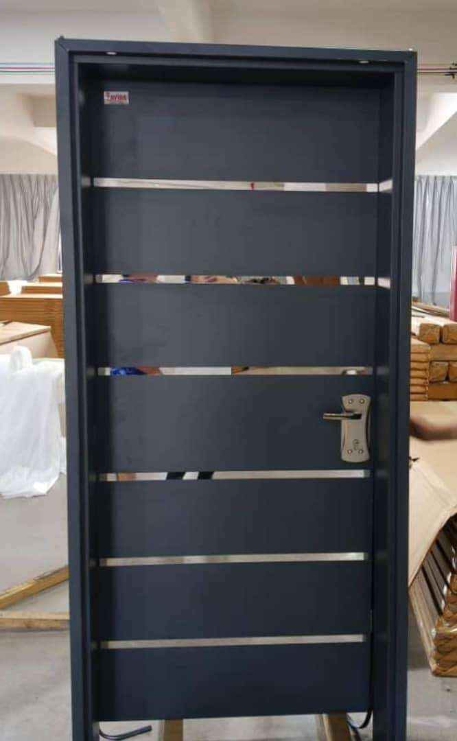 Israeli door 
